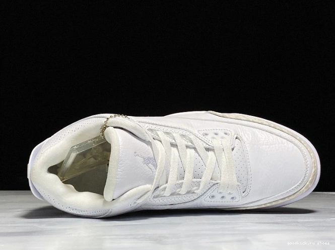 White Air Triple Jordan Retro 3 136064-111 0729